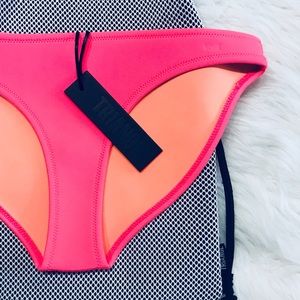 ✨100% authentic✨Triangl Bottoms [bag included]